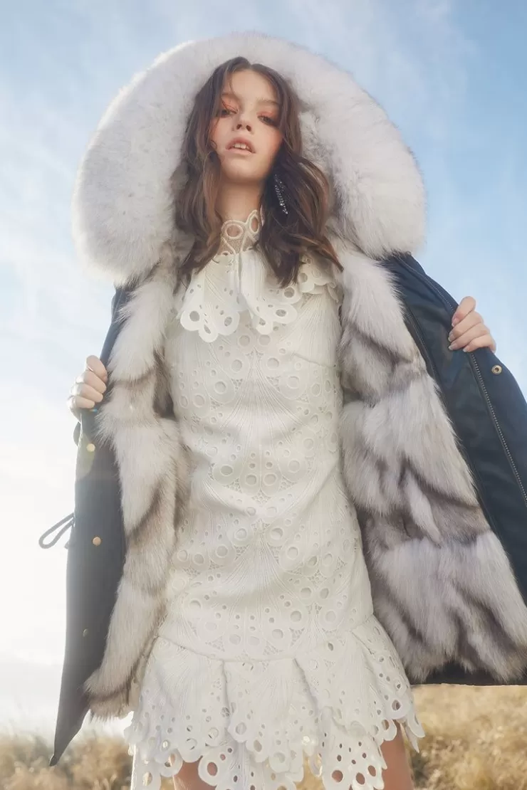 Ozlana Black + Classic Snow Fox | Women Omniverse: Milan Runway Collection