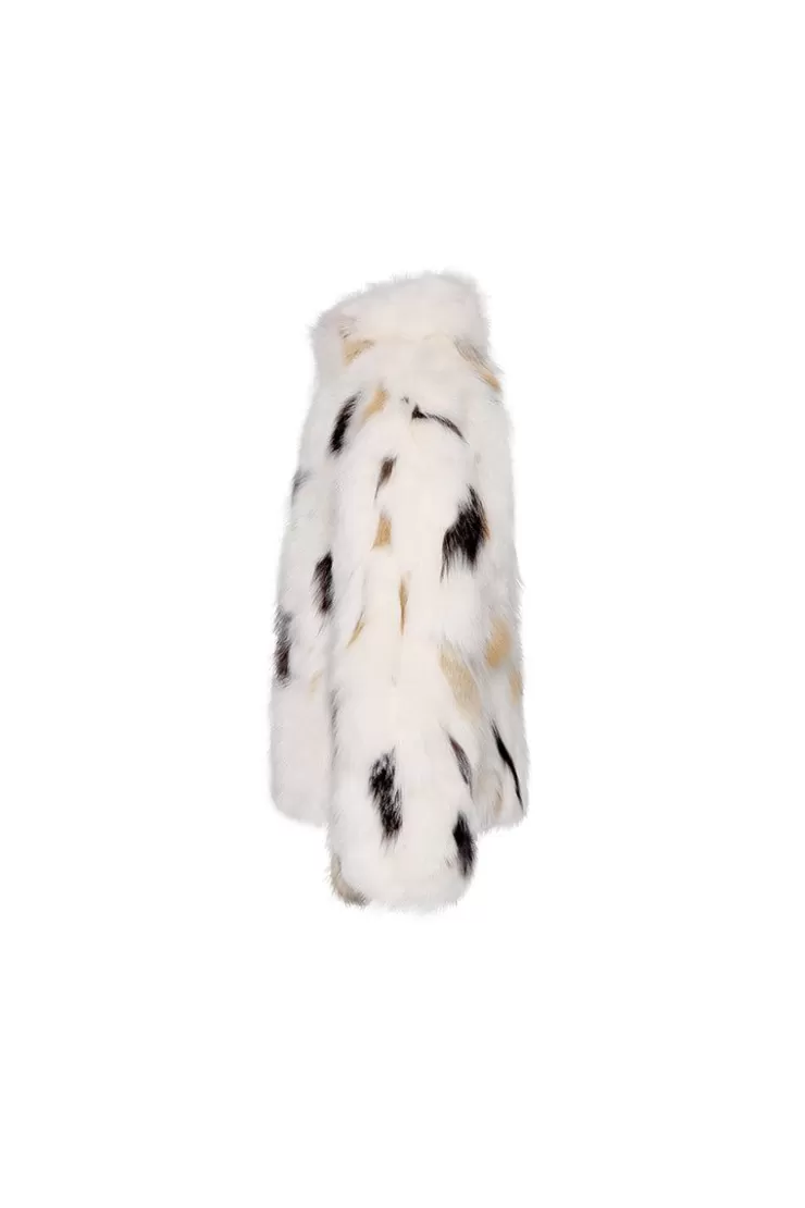 Ozlana Ochre Buckle Collar Fox Fur Jacket (Cream White) | Women Omniverse: Milan Runway Collection