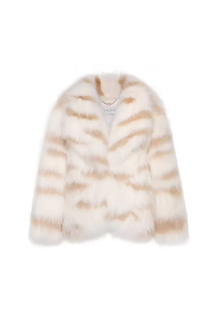 Ozlana Zebra Wide Lapel Racoon Fur Jacket(Cream) | Women Omniverse: Milan Runway Collection